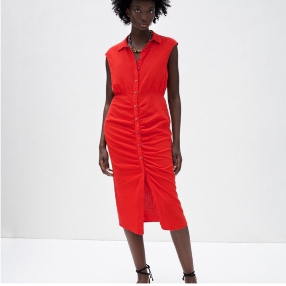 Zara Dresses & Skirts - Zara cherry red sleeveless front button ruched linen blend midi dress sz M
